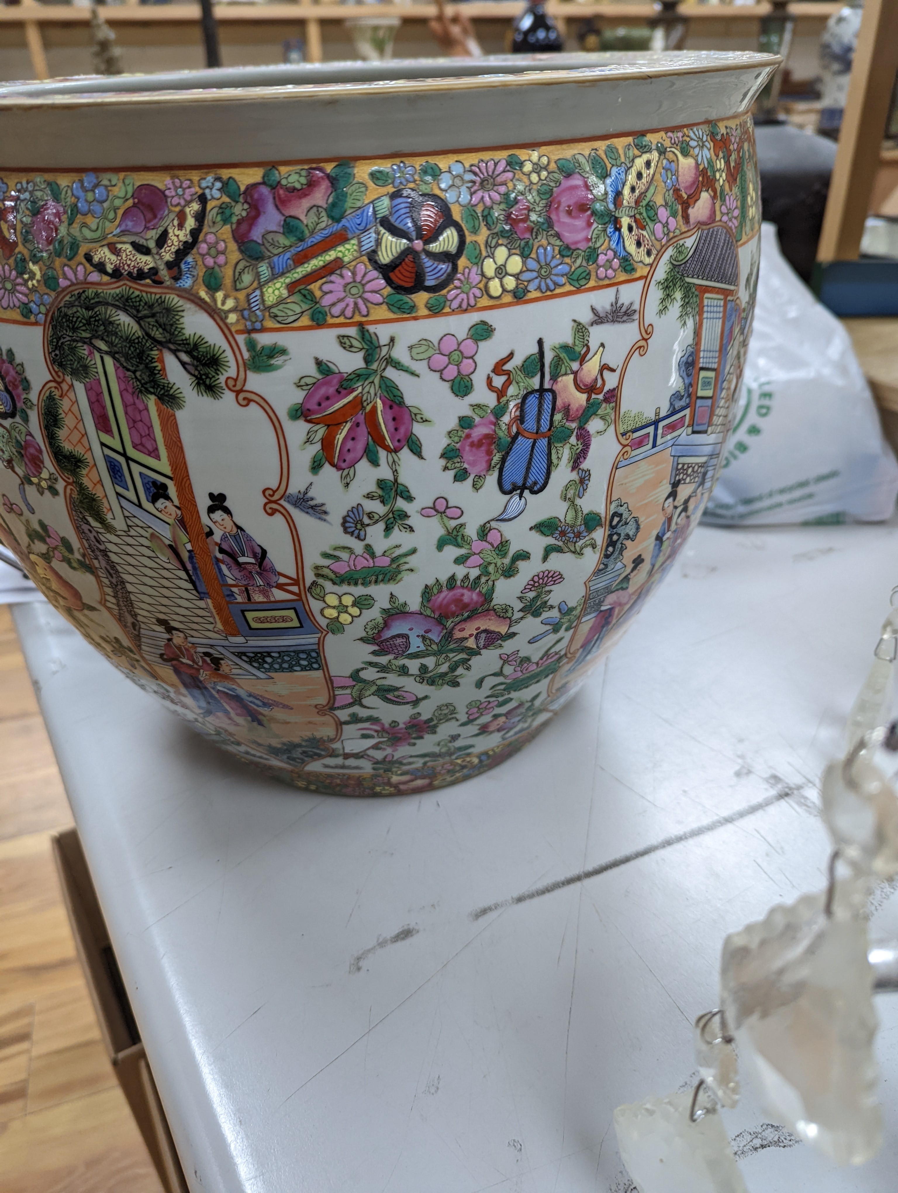 A Chinese famille rose fish bowl 32cm